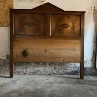 Testiera e pediera letto antico in legno massello