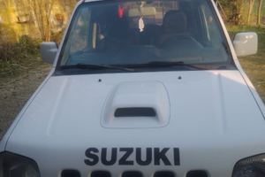 Fuoristrada Suzuki Jimmy