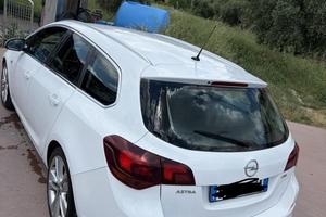 opel Astra sport tourer 1700 td