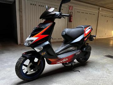 Scooter Aprilia SR 50 sport - 11000km - Originale
