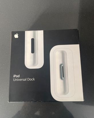 Apple IPod universal dock