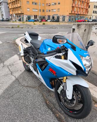 Suzuki GSX r 750