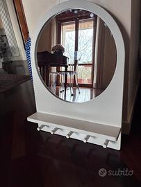 specchio da parete IKEA con mensola e ganci