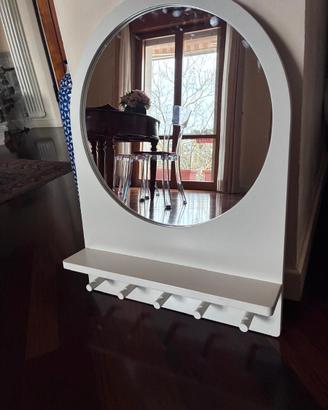 specchio da parete IKEA con mensola e ganci