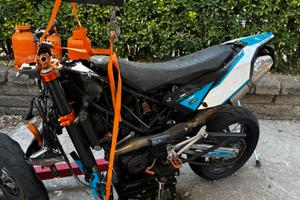 Ktm 690 smcr 2009