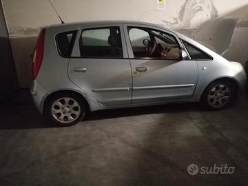 MITSUBISHI Colt 6ª serie - 2006