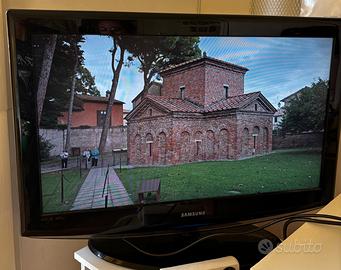 TV Samsung da 32 pollici