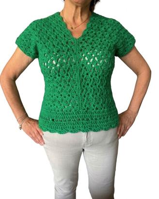 T-shirt in acrilico interamente ricamata a mano