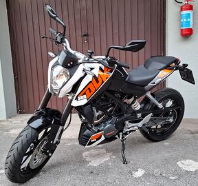 KTM Duke 125 2015