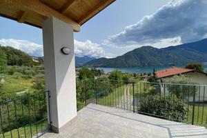 Attico / Mansarda di 130 m² con 5 locali a Tremezz