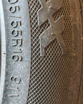 Gomme estive 205 55 16