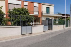 Casa indipendente con giardino a Serramanna