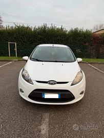 Ford Fiesta 1.4 tdci - NEOPATENTATI - 12 MESI DI G