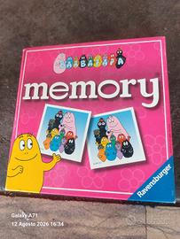 gioco di memoria  con tessere da accoppiare 