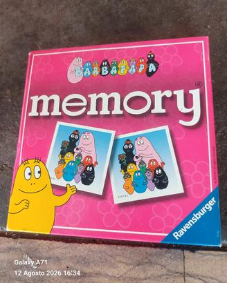 gioco di memoria  con tessere da accoppiare 