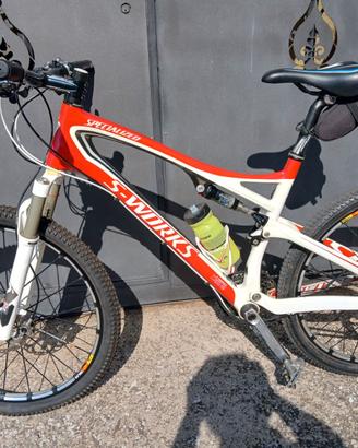 bicicletta mtb Specialized
