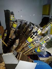 Fiaccola in bambù con contenitore