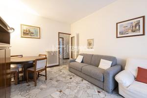 VENDITA LUMINOSO TRILOCALE PIANO ALTO