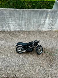 Triumph Bonneville Black Engine
