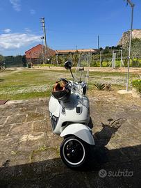 Vespa gts 300