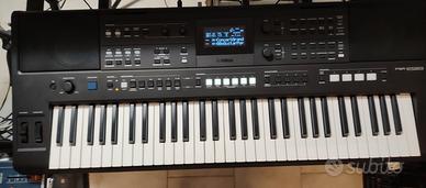 Workstation Yamaha E583