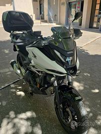 Honda NC750X DCT 2025 con 1500 km