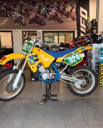 Suzuki RM 250
