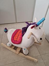 Unicorno a dondolo