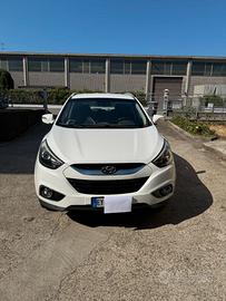 HYUNDAI  IX  35  4WD