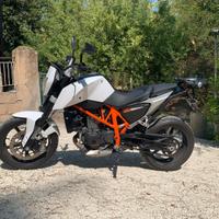 KTM 690 Duke (2012 - 2016)