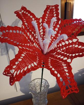 Fiore all'uncinetto  largh. 25 cm. - h. 54 cm circ