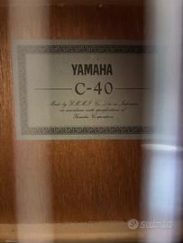 Chitarra yahama c40