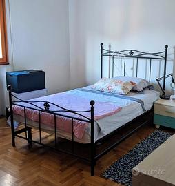 Letto una piazza e mezza in ferro battuto