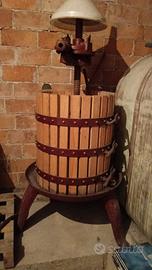 Torchio spremitura uva