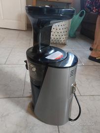 Estrattore di succo a freddo Hurom Slow Juicer 