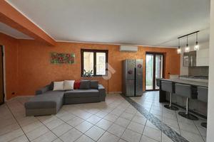 3 LOCALI A MENDICINO