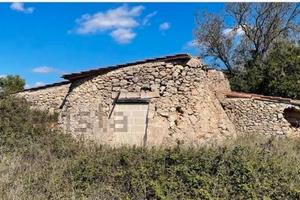 Lamia salentina + Mq 3'.00 terreno agricolo