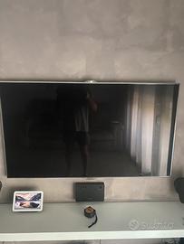 TV Samsung modello UE46ES8000,