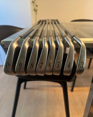Titleist DCI 981 3-PW 8 ferri Tri-Spec Regular