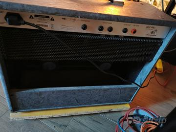 Amplificatore a valvole per chitarra