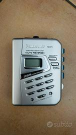 Panasonic RQ-E27V Walkman Radio Cassette funziona
