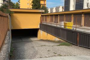 Garage via Magazzini Generali