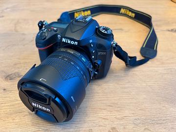 Nikon D7200 Kit Completo: 3 Lenti, Flash, Borsa