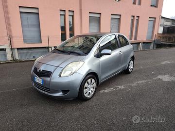 Toyota Yaris 1.0 Benz neopatentati
