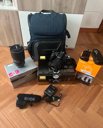 NIKON D 7100 kit più vari accessori