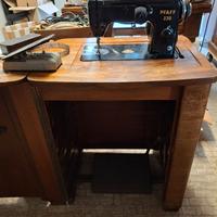 Macchina da cucire Pfaff 230