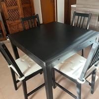 Tavolo quadrato allungabile Ikea Bjursta nero