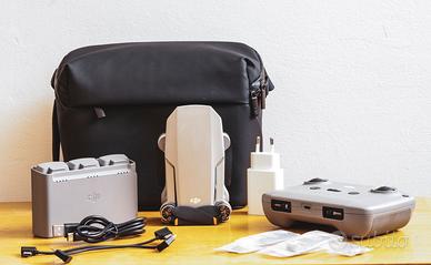 Dji Mavic MINI 2  COMBO 4K 3 Batterie Radiocomando