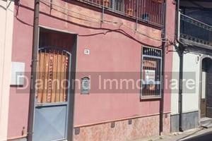 Casa singola su 2 livelli a Presa-Piedimonte Etneo