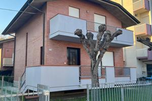 Villetta indipendente, otto posti letto